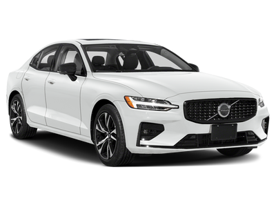 2024 Volvo S60 B5 Plus Dark Theme