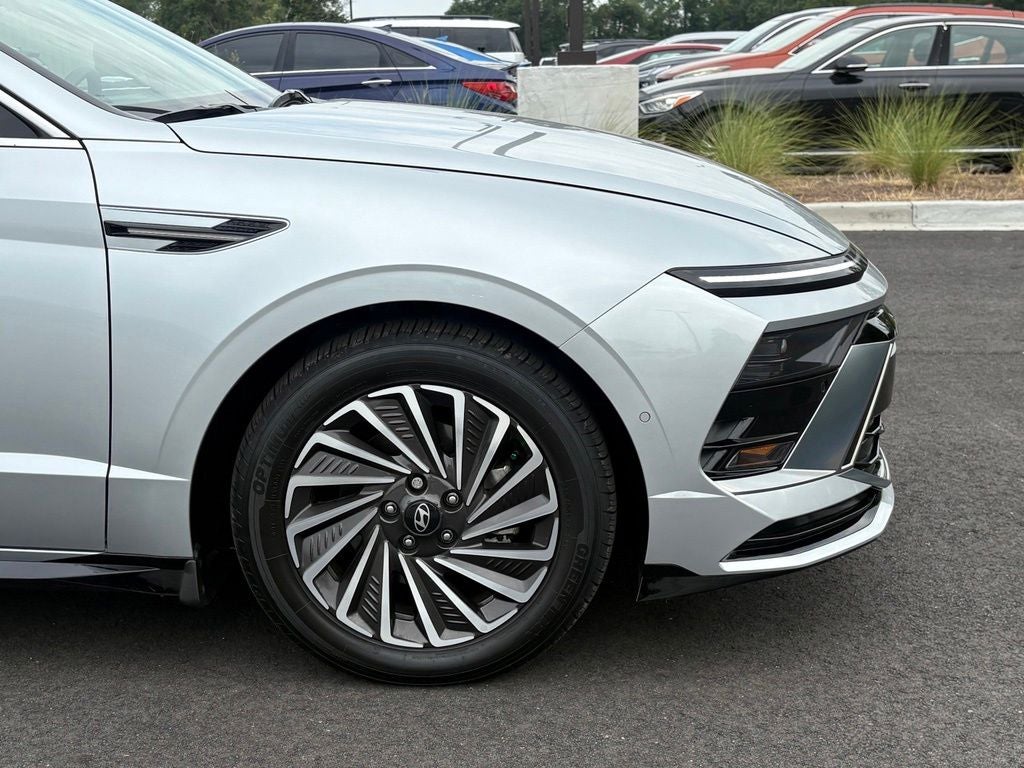 2024 Hyundai Sonata Hybrid Limited
