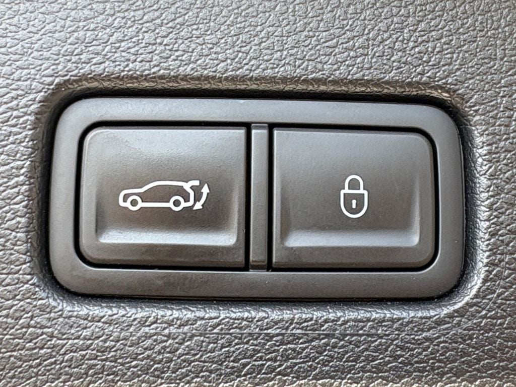 2024 Genesis GV80 2.5T (A8)