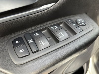 2022 RAM 1500 Big Horn Crew Cab 4x2 5'7' Box