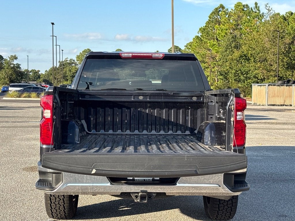 2023 Chevrolet Silverado 1500 4WD Crew Cab Short Bed LT with 2FL