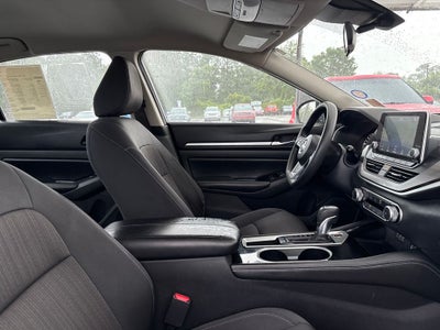 2023 Nissan Altima SV FWD