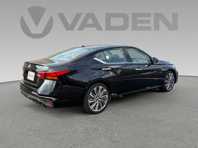 2023 Nissan Altima SL FWD