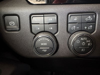 2025 Chevrolet Silverado 2500HD 4WD Crew Cab Standard Bed LTZ