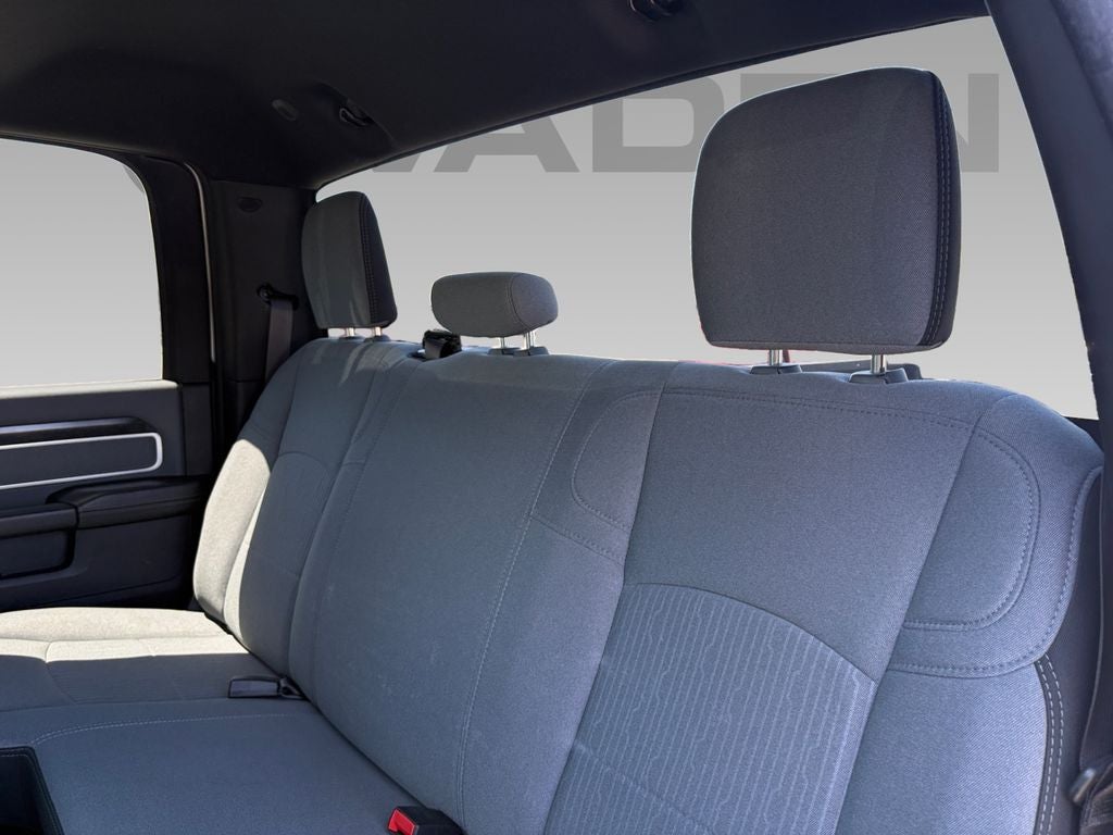 2021 RAM 3500 Big Horn Crew Cab 4x4 8' Box