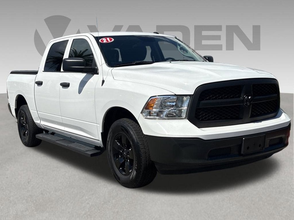 2021 RAM 1500 Classic Tradesman Crew Cab 4x4 5'7' Box