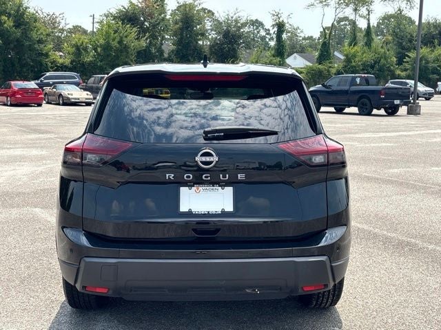 2025 Nissan Rogue SV FWD