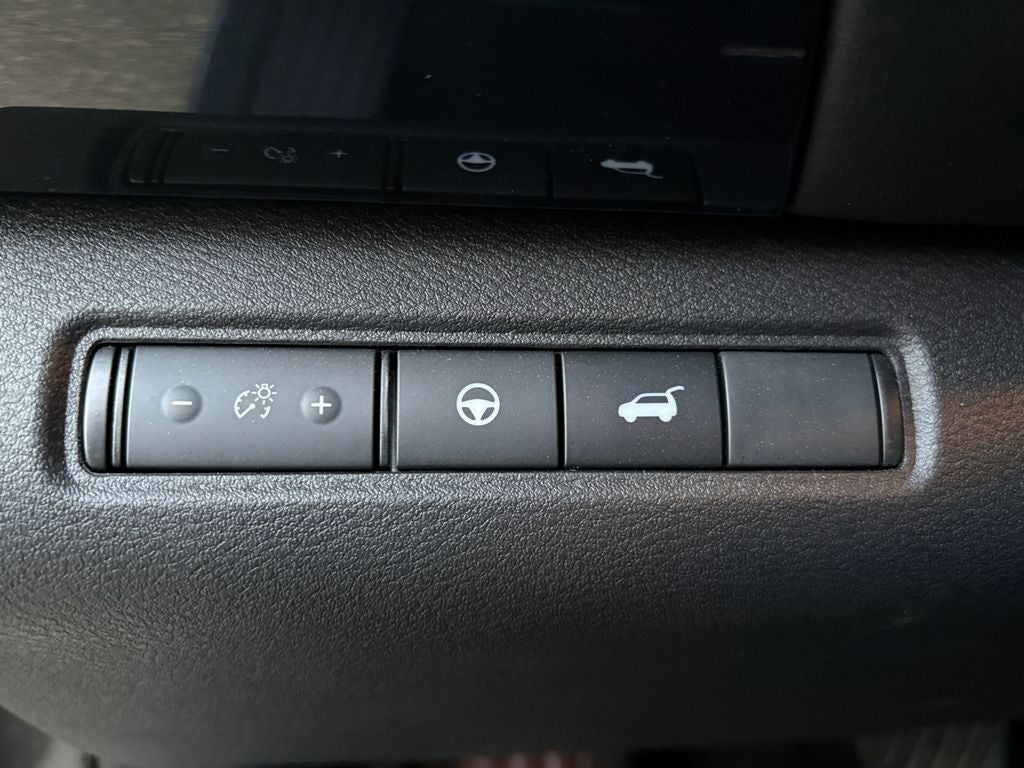 2025 Nissan Pathfinder SV FWD