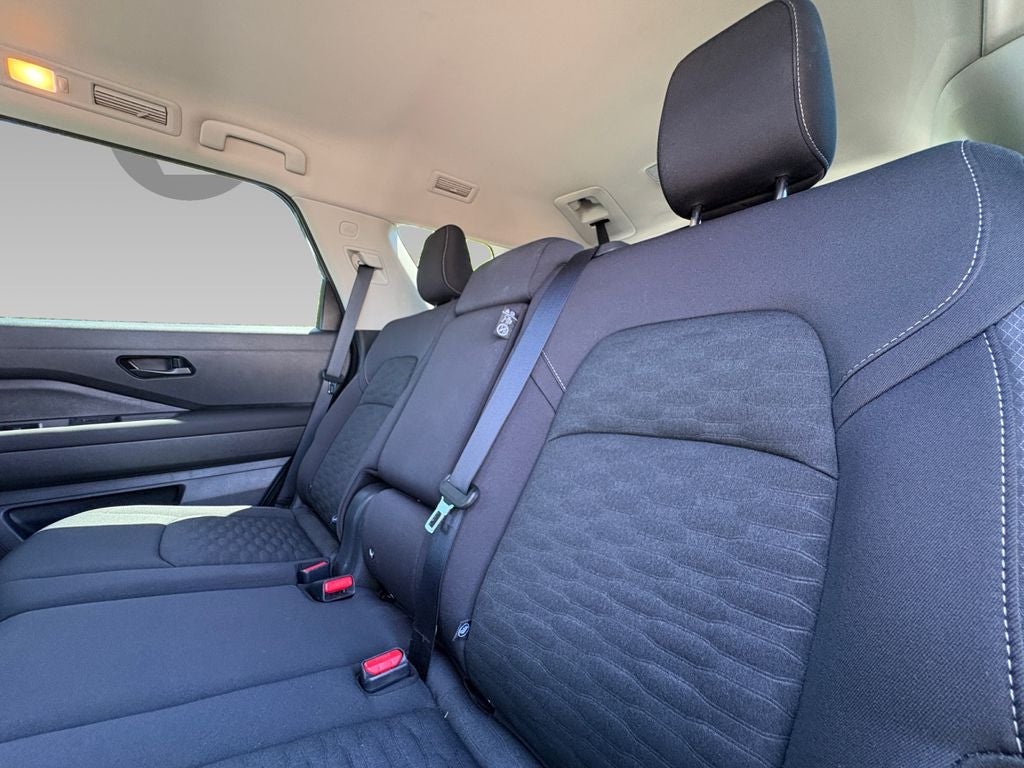 2025 Nissan Pathfinder SV FWD