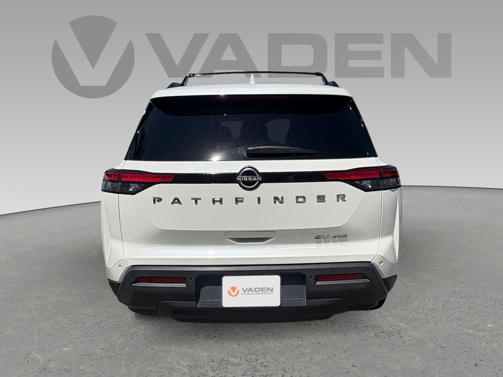 2022 Nissan Pathfinder SV 4WD