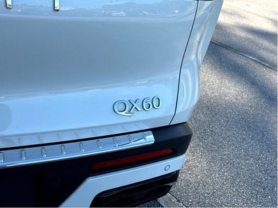 2023 INFINITI QX60 LUXE AWD