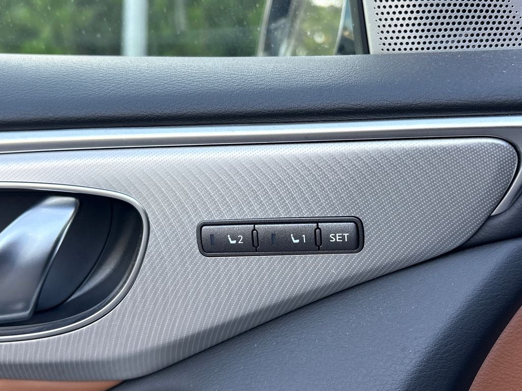 2023 INFINITI Q50 LUXE
