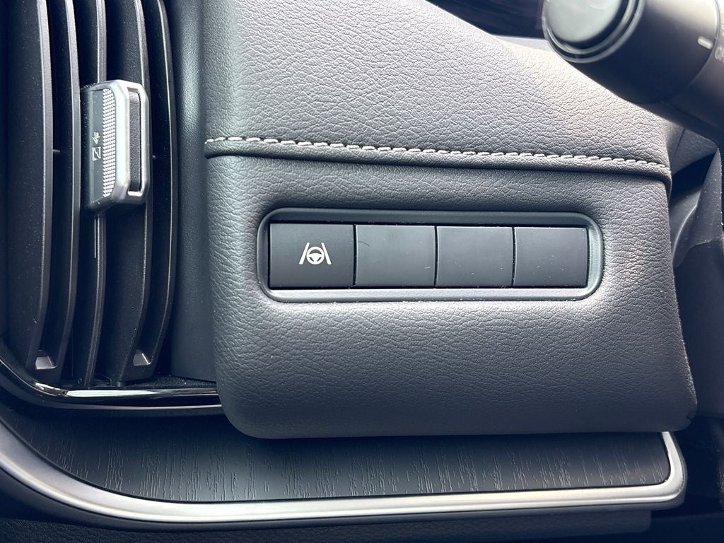 2025 Nissan Armada SV