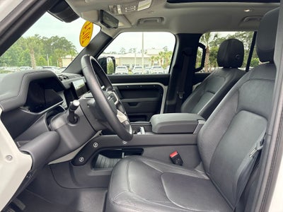 2024 Land Rover Defender 110 SE
