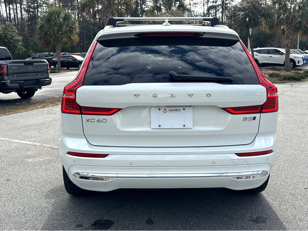 2023 Volvo XC60 Ultimate Bright Theme