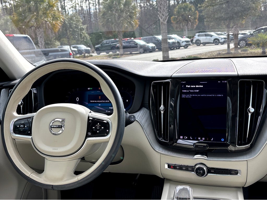 2023 Volvo XC60 Ultimate Bright Theme