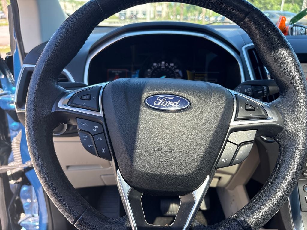 2020 Ford Edge Titanium