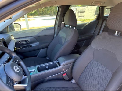 2025 Nissan Kicks S