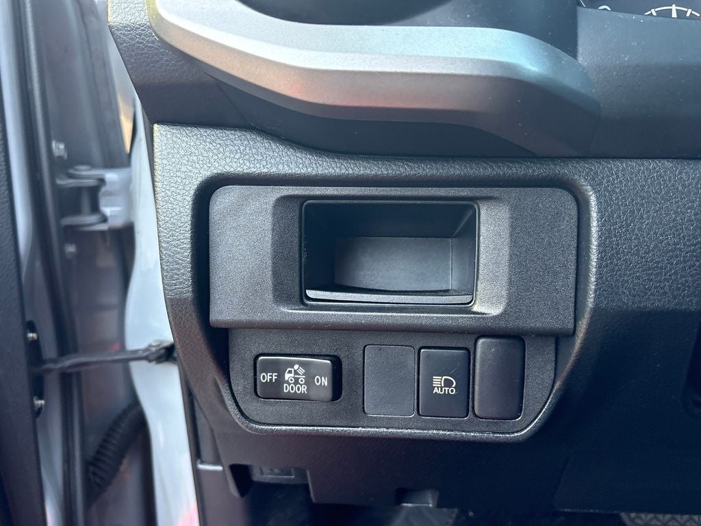 2019 Toyota Tacoma SR5 V6