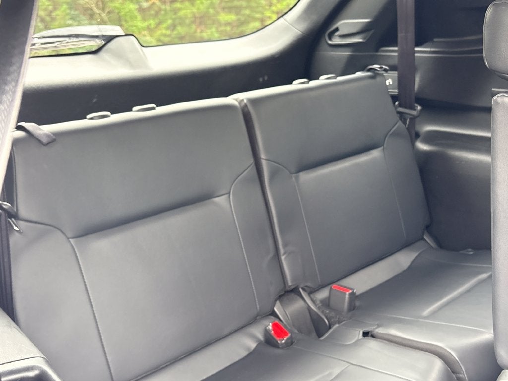 2023 Mitsubishi Outlander Base