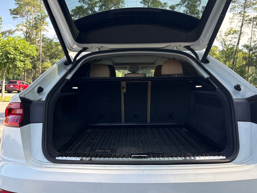 2021 Audi Q8 55 Prestige quattro