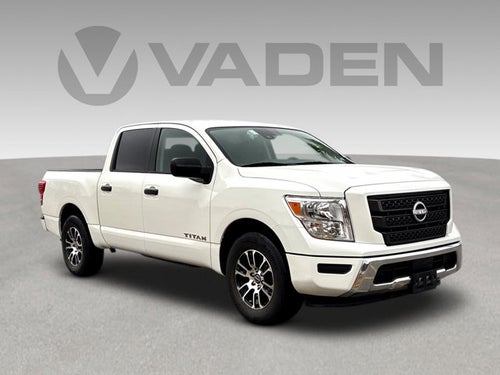 2023 Nissan Titan SV