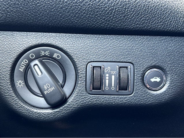 2018 Dodge Challenger SXT Plus