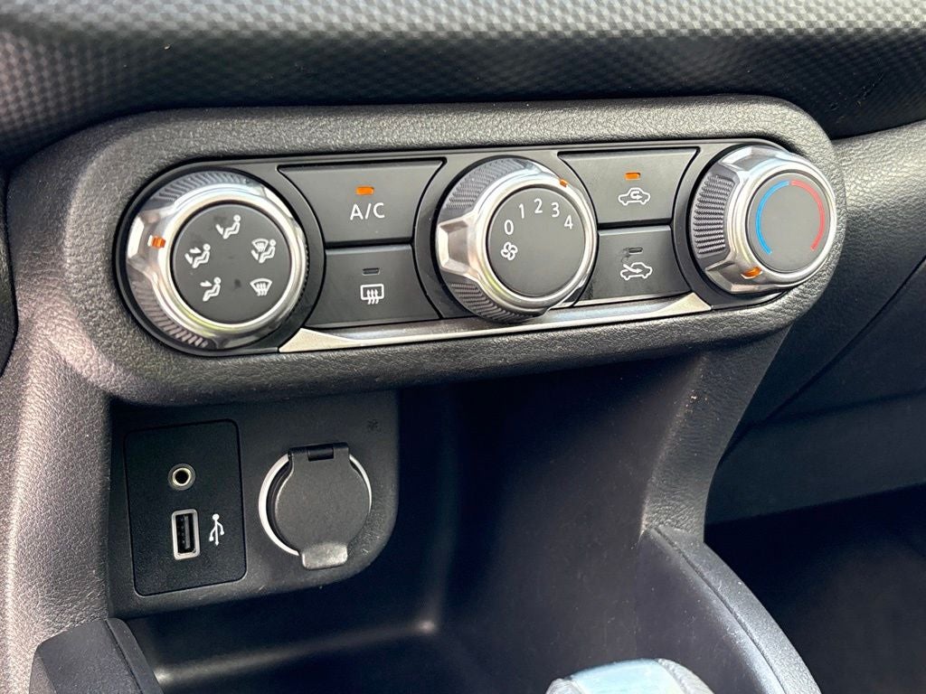 2023 Nissan Kicks S