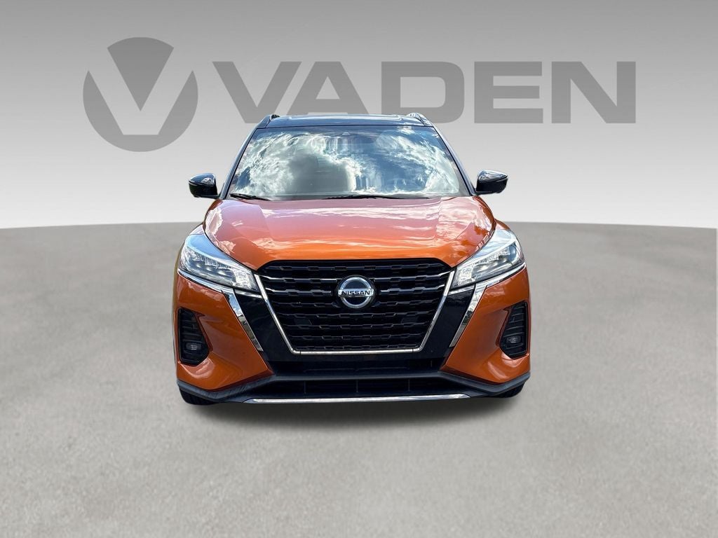 2021 Nissan Kicks SR
