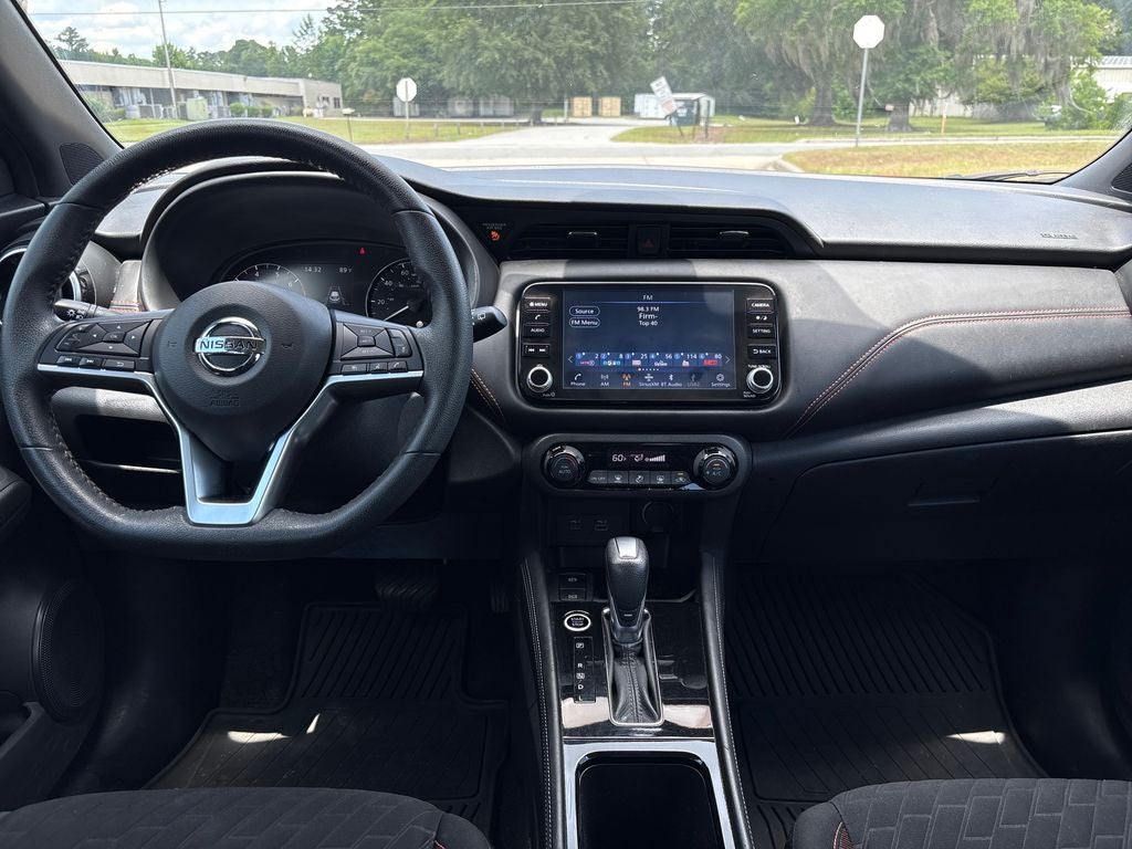 2021 Nissan Kicks SR