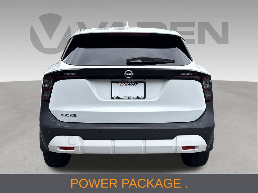 2025 Nissan Kicks SV