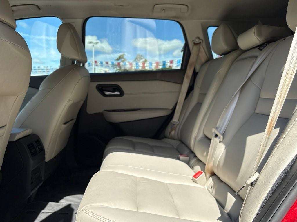 2022 Nissan Rogue SL