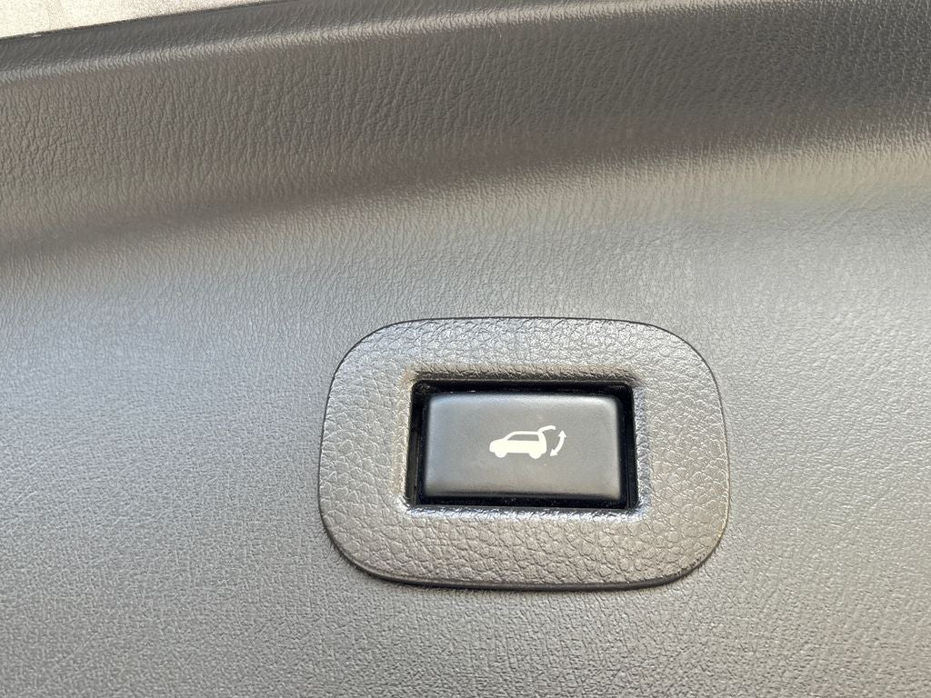 2020 Nissan Armada SV