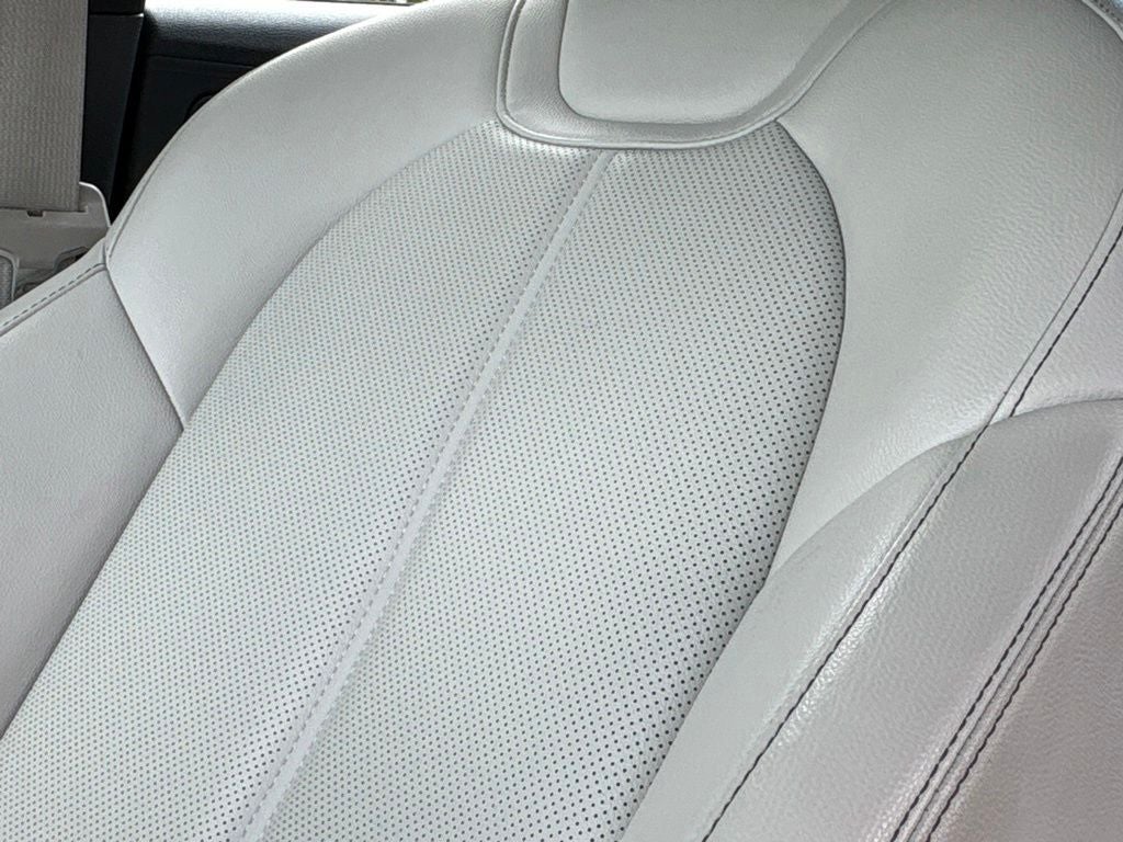 2024 Genesis G70 2.5T