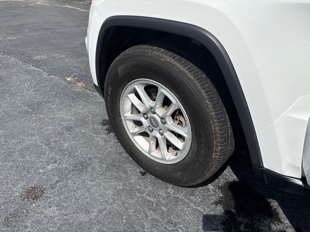 2020 Jeep Grand Cherokee Laredo