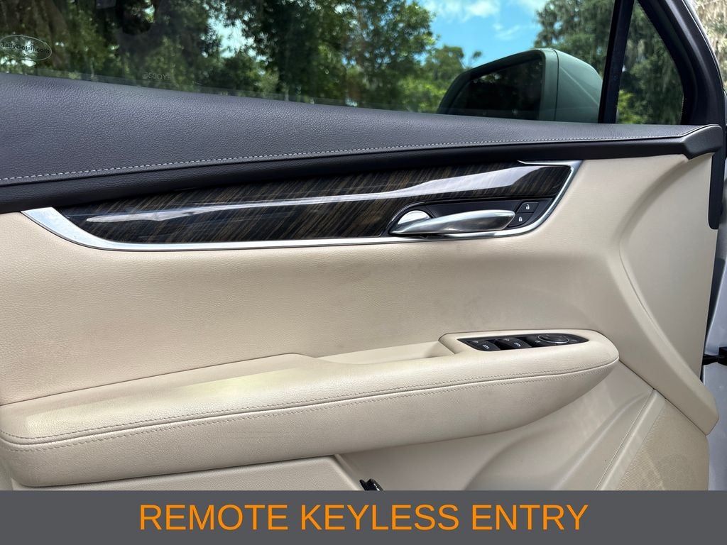 2017 Cadillac XT5 Base