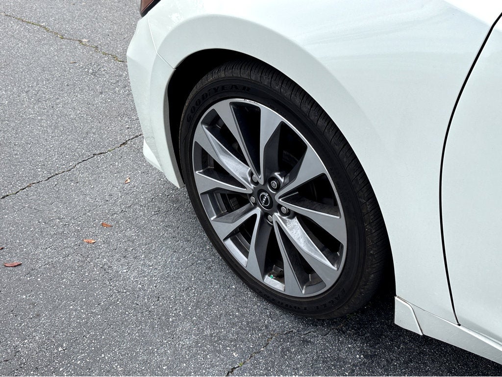 2023 Nissan Maxima Platinum