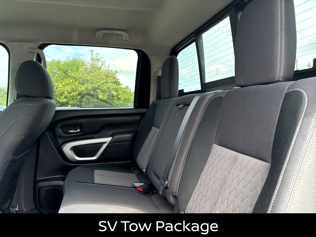 2024 Nissan Titan SV