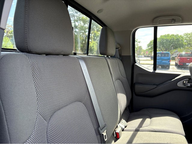 2021 Nissan Frontier SV