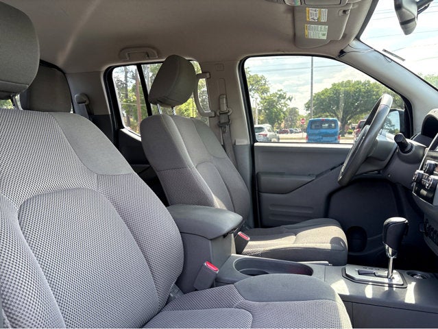 2021 Nissan Frontier SV