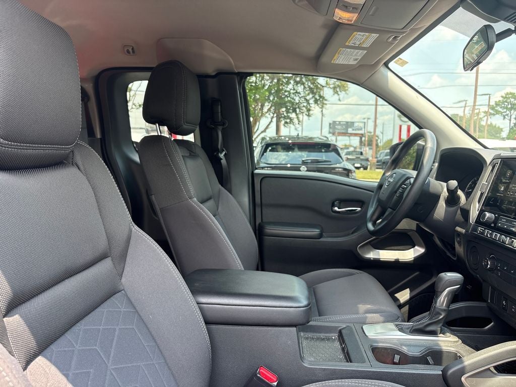2025 Nissan Frontier SV