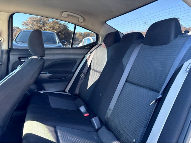 2022 Nissan Versa SV