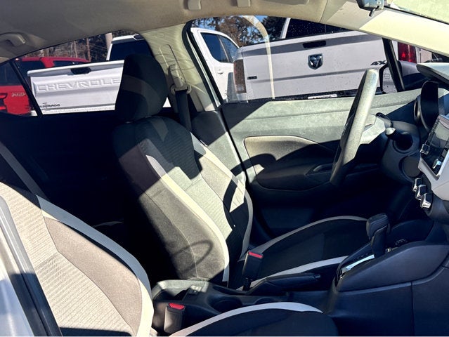 2022 Nissan Versa SV