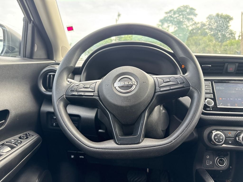2023 Nissan Kicks S
