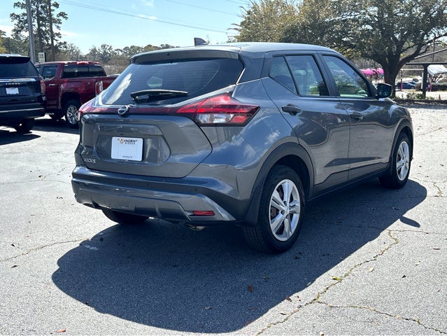 2023 Nissan Kicks S