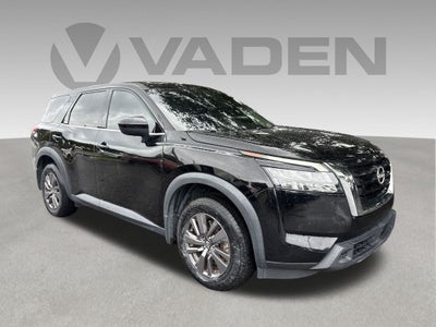 2023 Nissan Pathfinder S