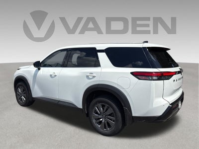 2026 Nissan Pathfinder S
