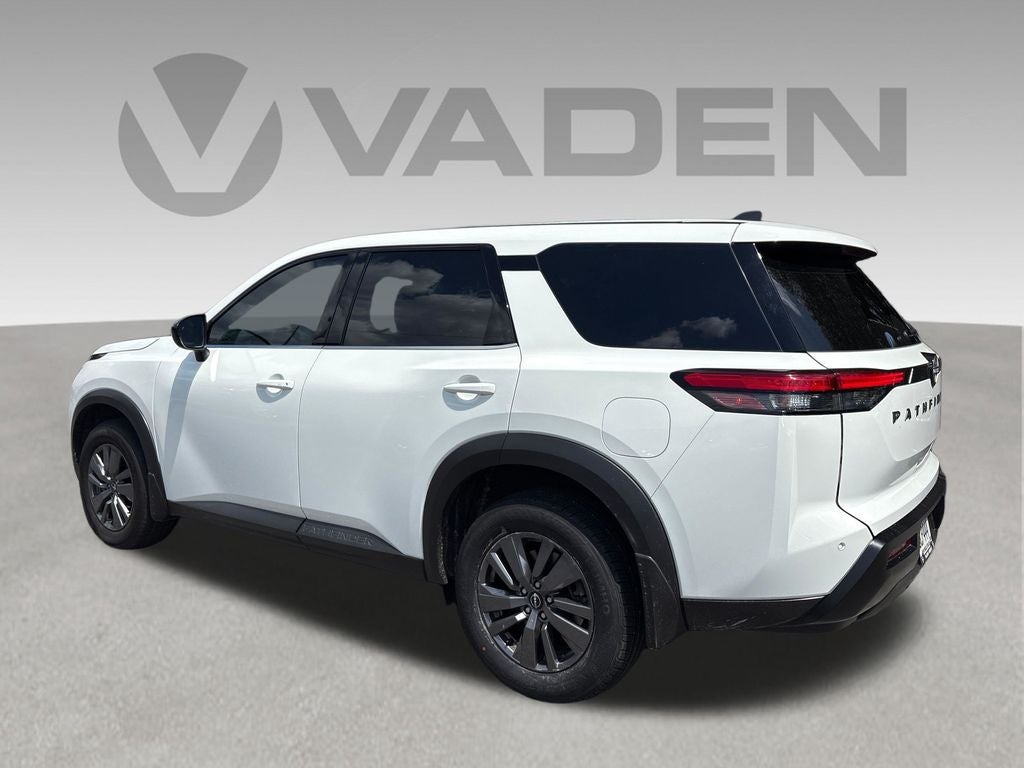 2026 Nissan Pathfinder S