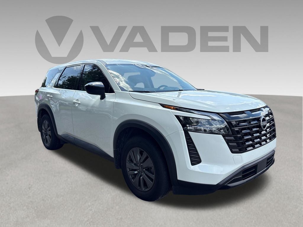 2026 Nissan Pathfinder S