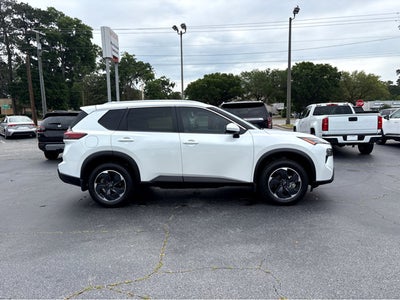 2025 Nissan Rogue SV
